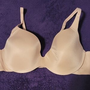 Victoria's Secret Cream Bra